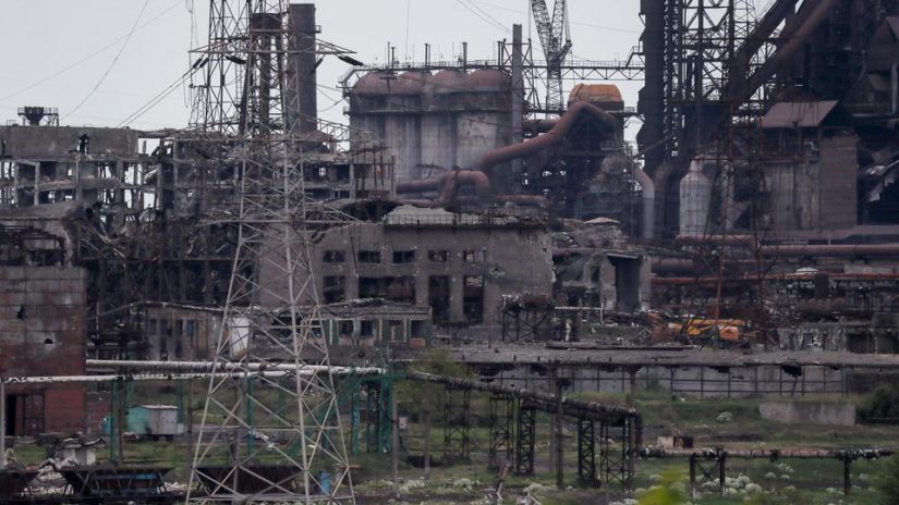 “აზოვსტალის” დამცველები ალყის დასრულებაზე მიანიშნებენ… ქარხნიდან დაჭრილი ჯარისკაცები გამოჰყავთ”