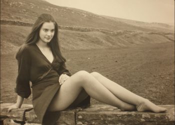 ვინ არის გოგონა, რომელმაც 1970 წელს საკმაოდ თამამი ფოტო გადაიღო￼