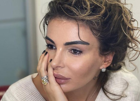 „ქმარს დავშორდი და ამ კაცს ვერა“ – ვინ არის მაია ასათიანის შეუცვლელი მამაკაცი