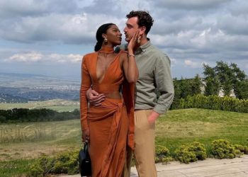 “საოცარი და ულამაზესი წყვილი ხართ” – მარიამ სანოგო მეუღლესთან ერთად თურქეთში ისვენებს და შესაშურად გამოიყურება