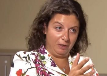 მარგარიტა სიმონიანი ისტერიკაშია და შეშინებულია – ნახეთ რა გააკეთა დუგინის შვილის მკვლელობის შემდეგ და როგორ გადაადგილდება ქუჩებში