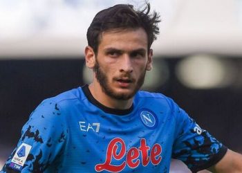 ”მეწყვილეს რაღაც უთხრა, შემდეგ უცებ ჩამეხუტა და ცრემლები წამოუვიდა პოლიციელ კაცს, გაოცებულმა გავხედე და…”