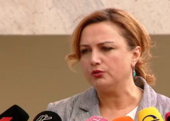 “სკოლაში ბავშვები დილიდან არ მისულან, დამრიგებელმა ამცნო მშობლებს რომ..” – რა განცახდებას აკეთებს განათლების მინისტრის მოადგილზე ვაკის პარკში დატრიალებული ტრაგედიის შესახებ