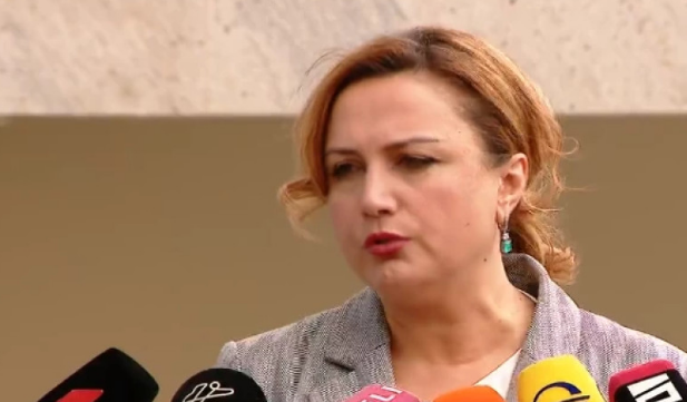 “სკოლაში ბავშვები დილიდან არ მისულან, დამრიგებელმა ამცნო მშობლებს რომ..” – რა განცახდებას აკეთებს განათლების მინისტრის მოადგილზე ვაკის პარკში დატრიალებული ტრაგედიის შესახებ