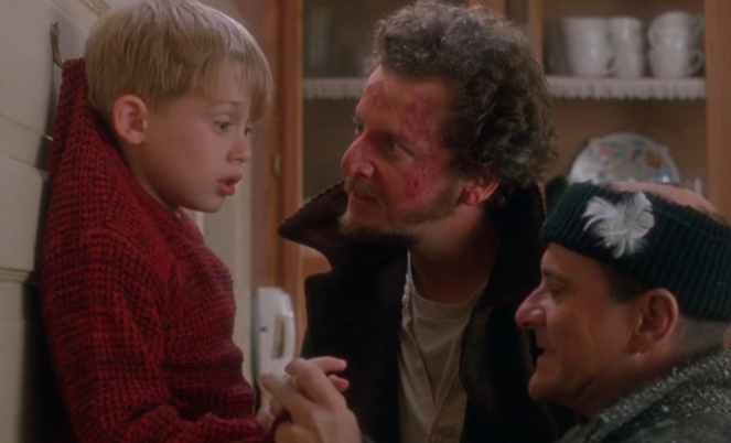 „მარტო სახლში” პრემიერიდან 32 წელი გავიდა – ნახეთ როგორ გამოიყურებიან ცნობილი მსახიობები ახლა