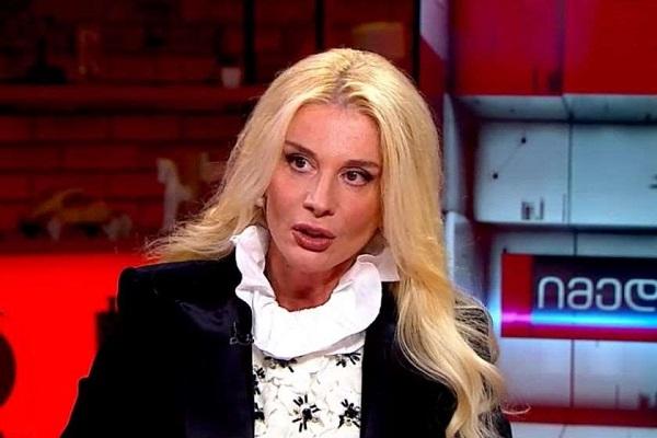 „არც რინოპლასტიკა, არც მკერდის იმპლანტანტები, მაგრამ ყოველთვის გემოვნებიანი…“ – ნინო ნადირაძე ახალგაზრდობის ფოტოებს აქვეყნებს