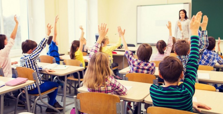 მშობლების საყურადღებოდ – როდის დაიწყება და დასრულდება სააღდგომო არდადეგები სკოლებში