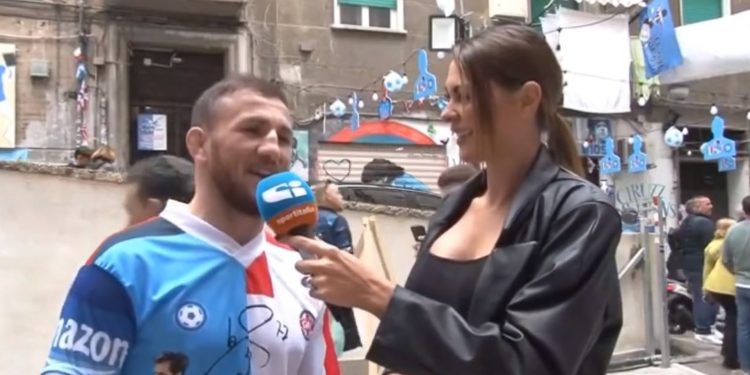 “აშშ-დან ხვიჩას მხარდასაჭერად ჩამოვედი” – ნახეთ რა ესაუბრა მერაბ დვალიშვილი იტალიელ ჟუნრალისტს