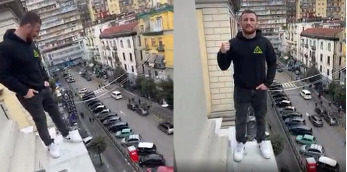 “ვაიმე მერაბ, გადმოდი რას აკეთებ…” – ნეაპოლში ხვიჩას საგულშემატკივროდ ჩასული მერაბ დვალიშვილი “ვერ ისვენებს”