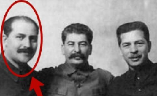 ვერაფრით მიხვდებით ვინ არის სტალინის გვერდით ფოტოზე- სენსაციური ფაქტი, რომელმაც ისტორია შეცვალა!