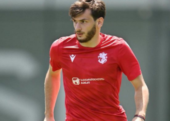 რას წერენ იტალიელი გულშემატკივრები კვარას შესახებ, რომელიც ამჟამად ნაკრებში სათამაშოდ ემზადება