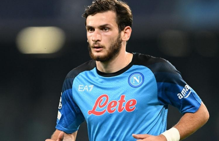 ხვიჩა საუკეთესოს წოდებას უახლოვდება – კვარას წლის საუკეთესო ფეხბურთელად ასახელებენ ?