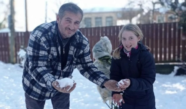 „არ დატოვა ანა-მარია მარტო, მასთან წავიდა, რომ ისევ იზრუნოს მარტოდ გაზრდილ შვილზე…“ – გეგუთში დაღუპული გოგოს მამა გარდაიცვალა