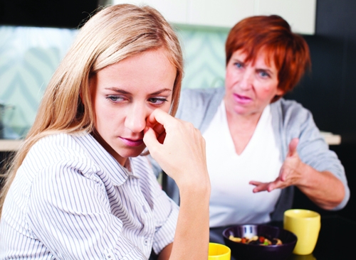 მეცნიერების დასკვნით დედამთილთან ცხოვრება ქალს ჯანმრთელობის პრობლემებს უქმნის