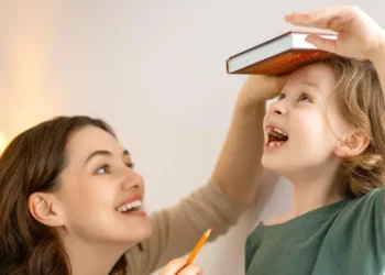 რამდენად მაღალი გაიზრდება თქვენი შვილი – სიმაღლის გამომთვლელი 3 ყველაზე ცნობილი ფორმულა, რომელსაც ექიმები ეყრდნობიან