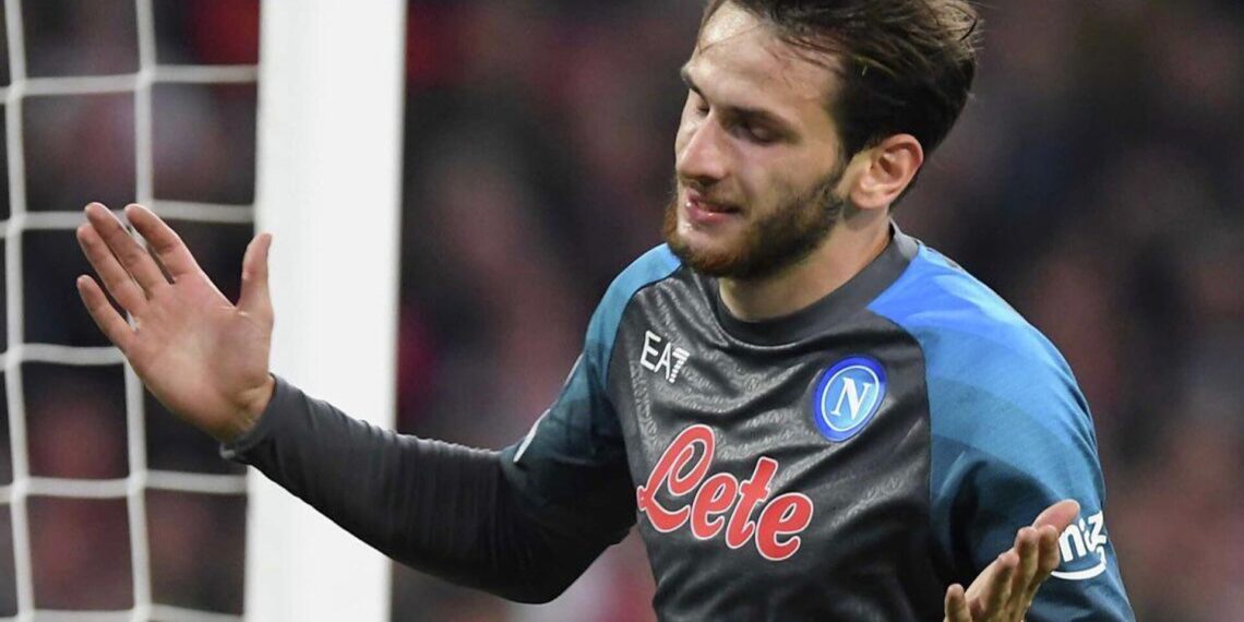 Calcio Napoli 24 ნაპოლი/ბოლონიას შეხვედრის შემადგენლობებს აქვეყნებს – ნახეთ ითამაშებს თუ არა ხვიჩა ძირითადში და რა ცვლილებები განახორციელა რუდი გარსიამ