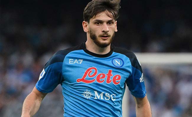 FIFA 23-ში ხვიჩას რეიტინგი სულ რაღაც 74 იყო – ნახეთ როგორი მონაცემები აქვს FC 24-ში კვარას