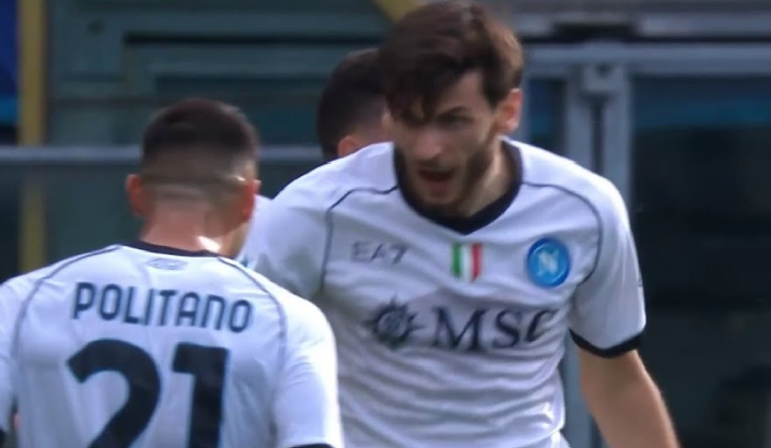 ვიდეო : ხვიჩა კვარაცხელიას ყველა მომენტი ვერონას წინააღმდეგ