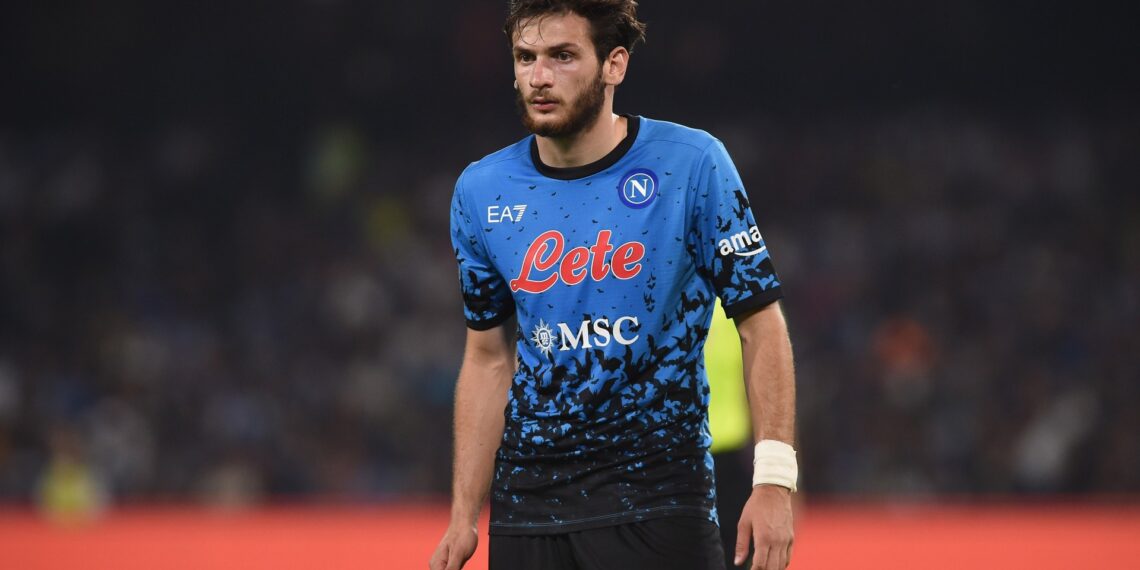 “აი დიდებული ამბავიც ამას ქვიამ მწვრთნელმა გადაწყვიტა რომ…” – რა სასიხარულო ინფორმაციას ავრცელებენ იტალიური გამოცემები კვარაცხელიას შესახებ