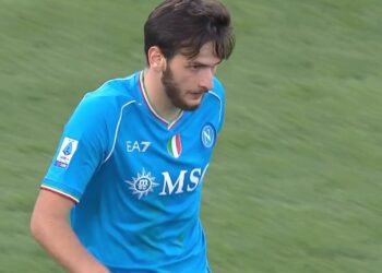 “ხვიჩა ერთი სეზონის მოთამაშეა ? კარგი, უყურე ამას”- რა ვიდეო მიუძღვნეს უცხოელებმა კვარას