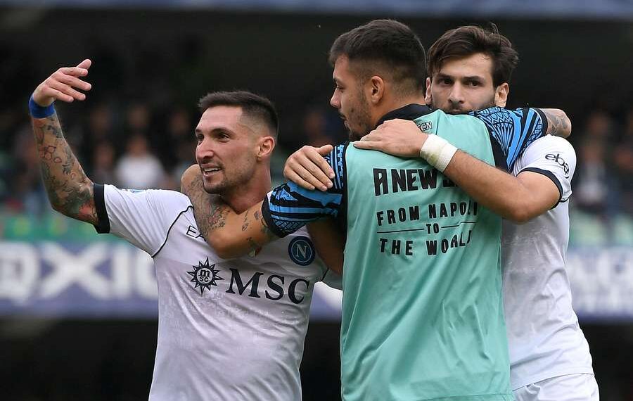 ნაპოლი იშლება ? გუნდს ვარსკვლავები ტოვებენ…