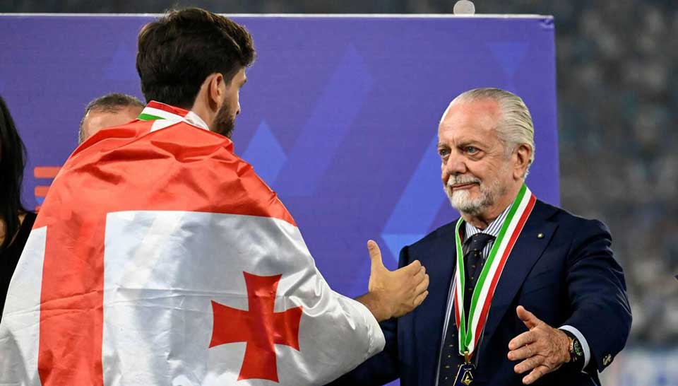 “სხვა გზა აღარ აქვს” – რა გადაწყვიტა ნაპოლის ბოსმა კვარაცხელიას თაობაზე