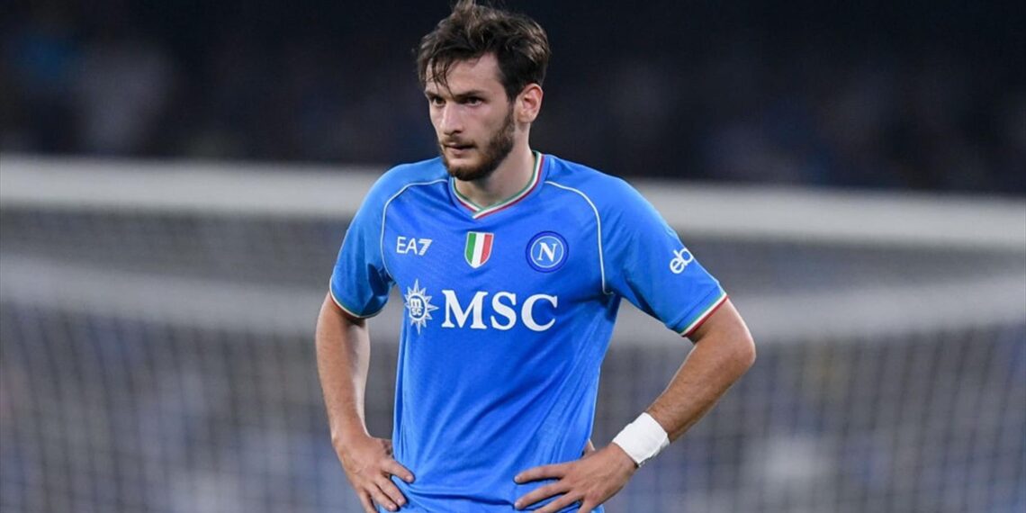 “ვის სჭირდება კვარა ? გადაიყვანეთ სათადარიგოზე” – რა კომენტარებს წერენ ნაპოლის ქომაგები მას შემდეგ რაც ხვიჩას შემცვლელმა, ძერბინმა დუბლი შეასრულა