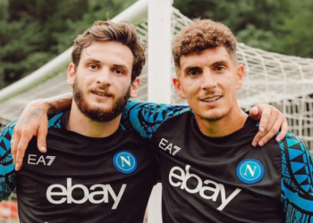 დი ლორენცო ნაპოლის ტოვებს ? გუნდის კაპიტანის და ხვიჩას უახლოესი მეგობრის შესახებ შოკისმომგვრელი ინფორმაცია ვრცელდება