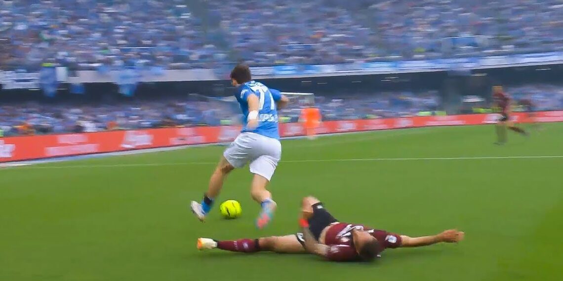 ხვიჩა კვარაცხელია ანადგურებს ცნობილ ფეხბურთელებს – რა ვიდეო მიუძღვნეს უცხოელებმა კვარას