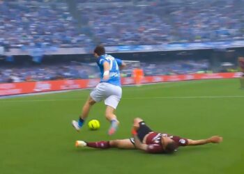 ხვიჩა კვარაცხელია ანადგურებს ცნობილ ფეხბურთელებს – რა ვიდეო მიუძღვნეს უცხოელებმა კვარას