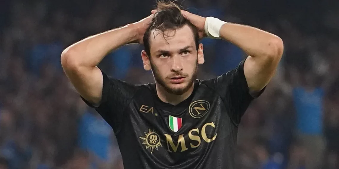 “ამ ბიჭს ფსიქოლოგიური პრობლემა აქვს, ცდილობს ყველას აჩვენოს რომ…” – რას ამბობს ყოფილი ფეხბურთელი კვარაცხელიას შესახებ