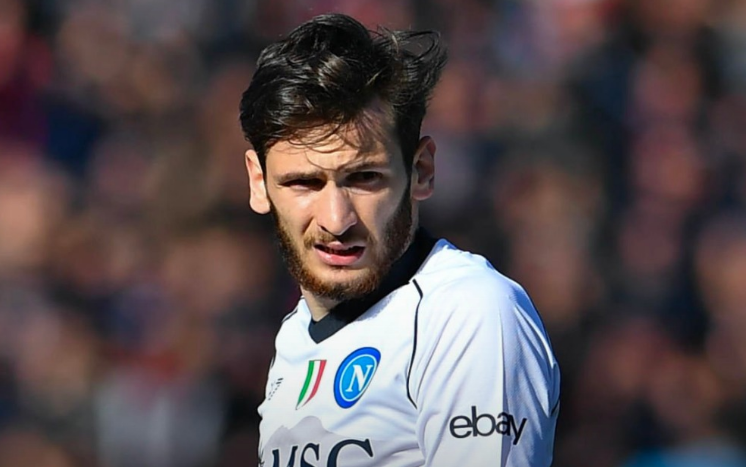 “ახლავე უკან დააბრუნეთ!!!” – ნაპოლის ქომაგები კვარაცხელიასთან დაკავშირებით განცხადებას აკეთებენ