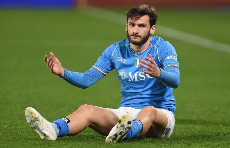 ნაპოლის ბოსი გაბრაზებულია და ხვიჩასაც ყიდის : ” ხელშეუხებელი აღარავინაა, არც კაპიტანი და არც კვარა”