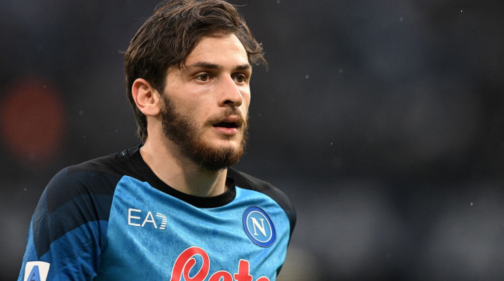 ნეაპოლში კვარასთან დაკავშირებით განგაშია ! “ძუნწი პრეზიდენტის გამო ვარსკვლავს ვკარგავთ” – რას წერენ იტალიელები მას შემდეგ, რაც ხვიჩას თაობაზე ბარსელონამ მოლაპარაკებები დაიწყო