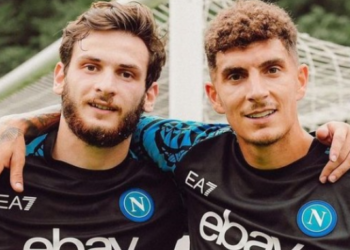ნაპოლის ფანები დი ლორენცოსთვის კაპიტნის სამკლაურის ჩამორთმევას ითხოვენ – ნახეთ მიზეზი