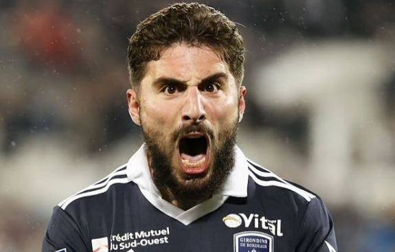 ვიდეო : ეს რა იყო !!! ვერ აჩერებენ – ზურიკო დავითაშვილმა ულამაზესი გოლი გაიტანა