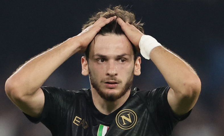 ლაურენტისი განრისხებულია და ამას აპირებს – როგორ დასჯის ფეხბურთელებს ნაპოლის ბოსი