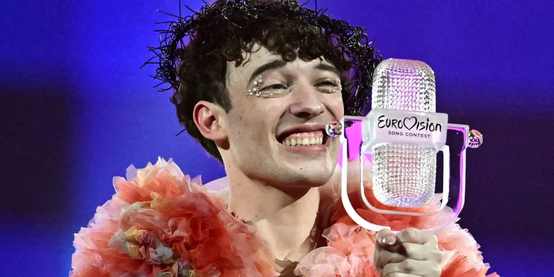 ვრცელდება ვიდეო, როგორ გაუტყდა ევროვიზიის მოგებული თასი შვეიცარიელ მომღერალს