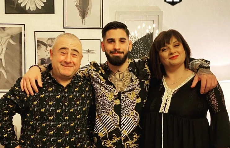 „F**k Russia.. საქართველო ევროპაა“ – ილია თოფურიას დედა რუსთაველზე განვითარებულ მოვლენებს ეხმაურება