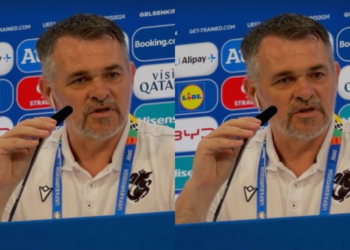 “ვიღაც ბრიყვები ყოველდღიურად მაკრიტიკებენ საფეხბურთო მიზეზების გარეშე და აღარ შემიძლია ამის მიღება. პოლიტიკისგან ძალიან შორს ვარ. ბოდიშით ამ ტონისთვის” – ვილი სანიოლი განცხადებას აკეთებს