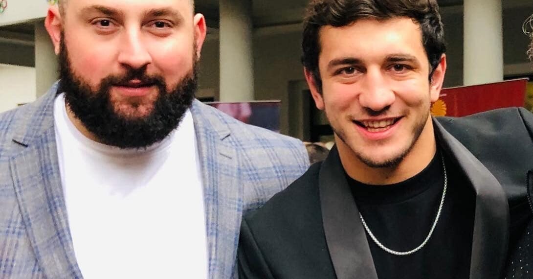 ოქროს მედლის მოპოვების შემთხვევაში ყაზახები თავიანთ სპორტსმენს 3-ოთახიან ბინას ჩუქნიან, ნორვეგიელებს პრიზი დაწესებული არ აქვთ, სინგაპური გამარჯვებულს 737 000 დოლარს ჩუქნის, საფრანგეთი და აშშ კი… – რა თანხას უხდიან სხვადასხვა ქვეყნები თავიანთ ოლიმპიურ ჩემპიონებს