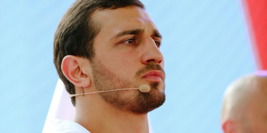 ლაშა ბექაური მიმართვას ავრცელებს – რას სთხოვს ქართველებს ორგზის ოლიმპიური ჩემპიონი