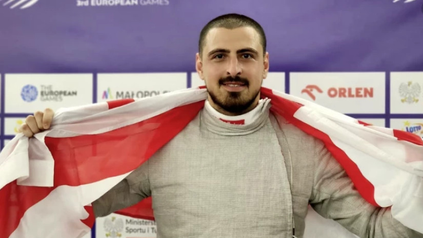 “მედლები მომპარეთ, ვერ გამტეხავთ! მე სანდრო ვარ ბაზაძე და ეს იმას ნიშნავს რომ…” – სანდრო ბაზაძე ტალახაძეს და პეტრიაშვილს გამარჯვებას ულოცავს და ემოციურ პოსტს აქვეყნებს