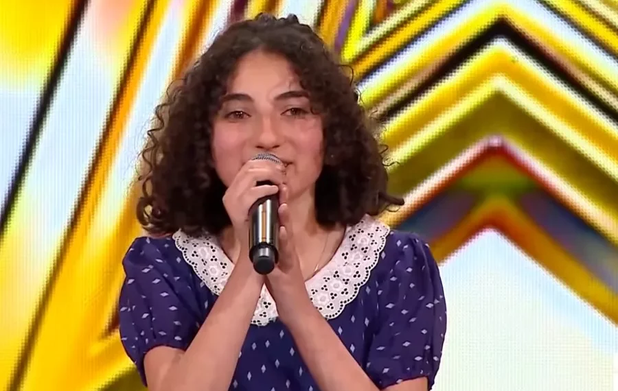 “მამიკოს ვუძღვნი ამ გამოსვლას… მისი გარდაცვალება სიმღერამ გადამატანინა…” – 13 წლის საგარეჯოელი გოგონას შთამბეჭდავი გამოსვლა “ნიჭიერში”, ოქროს ღილაკი და ატირებული ჟიური