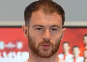 “მა­შინ მე რა­ტომ უნდა ვიყო ამ ნაკ­რე­ბის წევ­რი? ეგ ხომ აბ­სურ­დია, რა­ტომ უყუ­რებთ მა­შინ ფეხბურთს?” – ბუდუ ზივზივაძის ახალმა განცხადებამ მთელი საქართველო აალაპარაკა