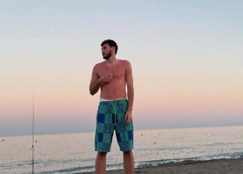 “ლამაზი წყვილი” – ნახეთ რა საოცარ ადგილას ისვენებენ ხვიჩა კვარაცხელია და ნიცა თავაძე