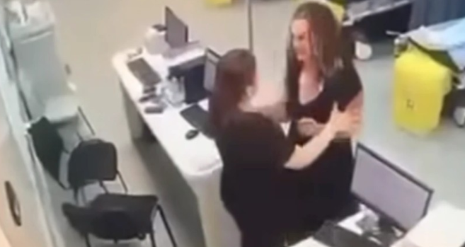 ექთანს თავს დაესხა, კისერში სწვდა და ძირს დააგდო… – ინგოროყვას კლინიკაში მომხდარი ინციდენტის ახალი დეტალები – ქალი პოლიციამ დააკავა