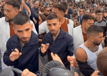 “დამშვიდდით” – რა მოხდა ილია თოფურიასა და ქართველი გულშემატკივრების შეხვედრის დროს ?