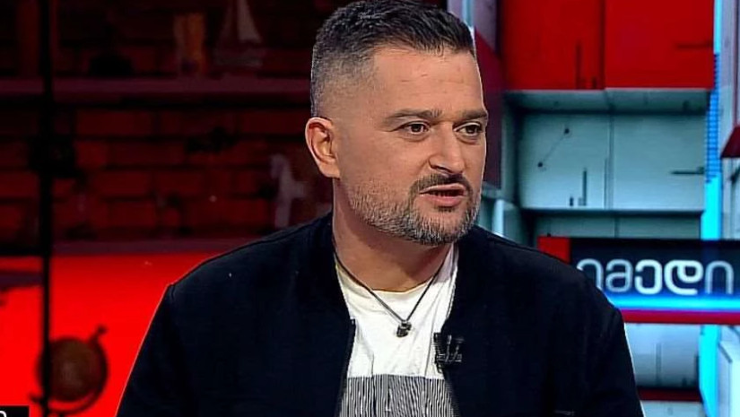 „წინა ხელისუფლებისას, ციხეში ოთხჯერ მოუწია კარანტინის გავლა, რაც ნიშნავს არაერთხელ სასტიკად ცემას“