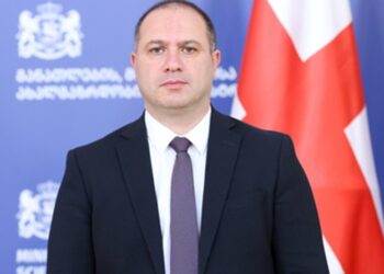 მთავრობის გადაწყვეტილებით, 2025 წელს პირველად, სახელმწიფო ენის გამოცდა ჩატარდება – ვის შეეხება გამოცდების ჩაბარება